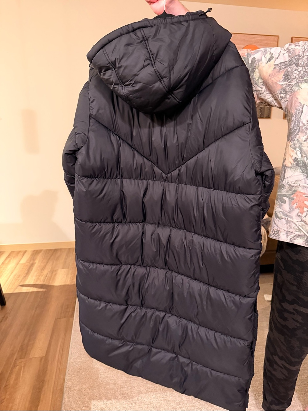 ALO Yoga Men's Long Black Hooded Puffer Coat